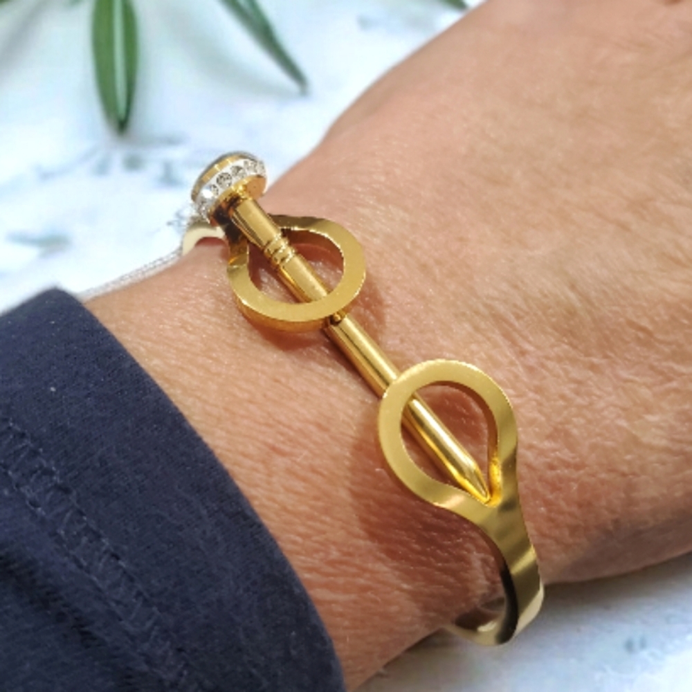 Nail Love Screw Zircon Hinged Bracelet